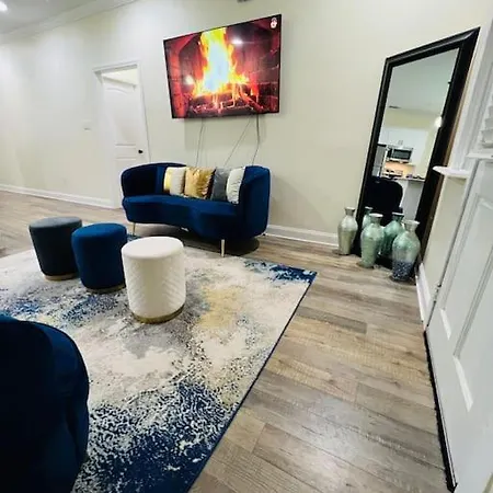 Blu'luxury 1.2 Miles To Canal Holiday home New Orleans
