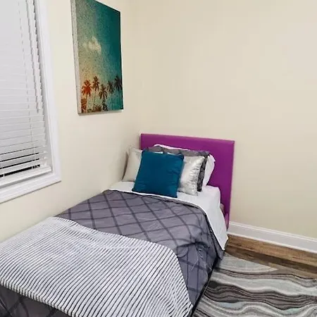 Blu'luxury 1.2 Miles To Canal Holiday home New Orleans