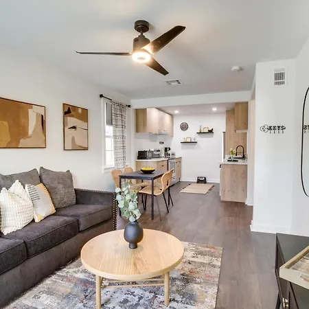 4 Mi To French Quarter: Walkable W/ Yard Apartment New Orleans