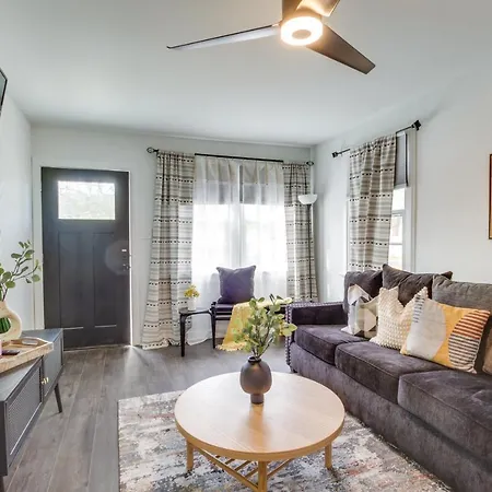 4 Mi To French Quarter: Walkable W/ Yard Apartment New Orleans