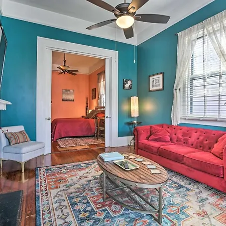 Apartment Vacation With Private Patio! New Orleans
