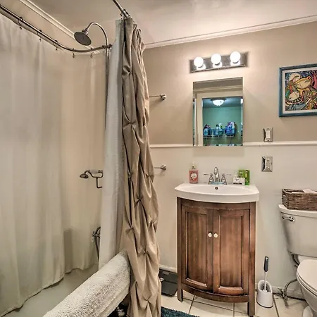 Vacation With Private Patio! * New Orleans