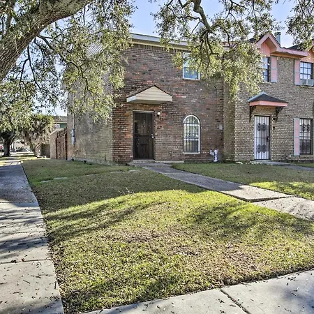 Holiday home Nola Vacation About 4 Mi To French Quarter *