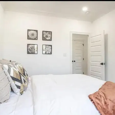 Villa Vibrant Nola Modern Loft *