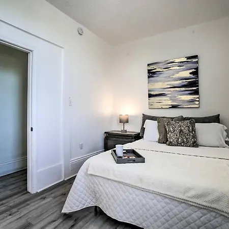 Modern Nola Condo: 2 Mi To Bourbon Street Holiday home *