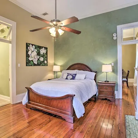 Inviting Uptown Apt: Perfect Location! New Orleans