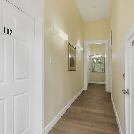 Apartment Breathtaking Near French Quarter New Orleans