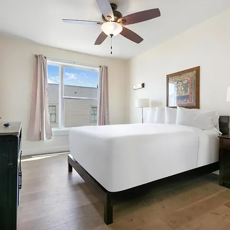 Apartment Stunning Near French Quarter *