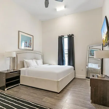 Apartment Stunning Near French Quarter *