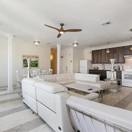 Apartment Stunning Near French Quarter New Orleans