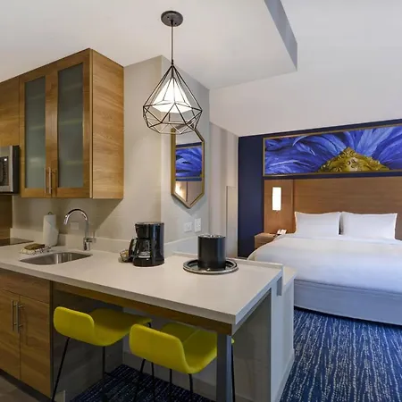 By Marriott French Quarter Area/cen B New Orleans