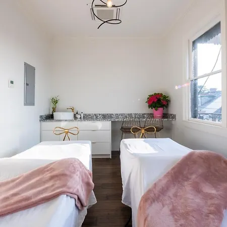 Serenity In The Marigny Bed & Breakfast 4*