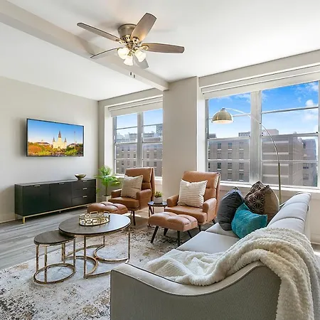 Apartment Stunning 5-minute Walk To Bourbon Street! New Orleans