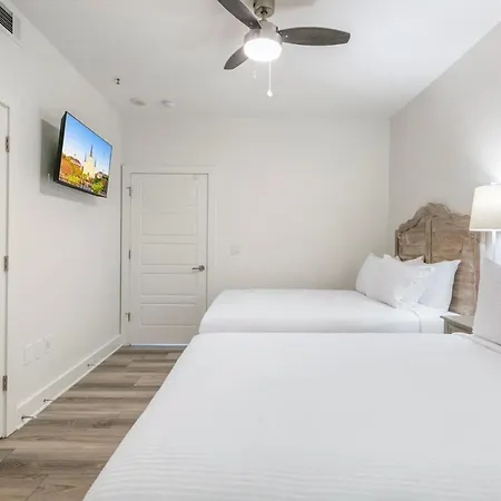 Luxury 4 Bedroom - Short Walk To Bourbon Street New Orleans