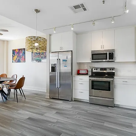 Apartment Stunning 5-minute Walk To Bourbon Street! New Orleans