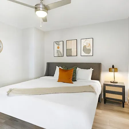 Stunning 5-minute Walk To Bourbon Street! Apartment