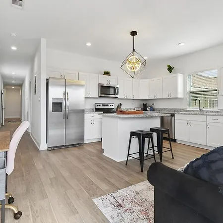 Luxury 3br Oasis W Jacuzzi * New Orleans