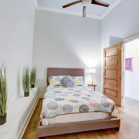 Modern Luxury In The Marigny W/ Heated Pool Option Holiday home