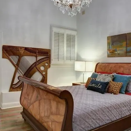 Modern Luxury In The Marigny W/ Heated Pool Option Holiday home New Orleans