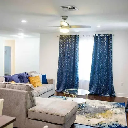 Cozy Nola Getaway W/king Mins From Dwtn Holiday home *