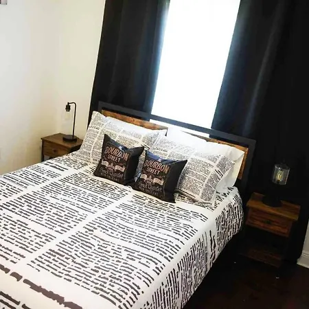 Holiday home Cozy Nola Getaway W/king Mins From Dwtn