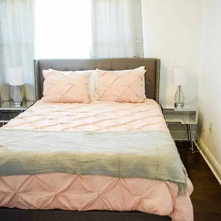 Cozy Nola Getaway W/king Mins From Dwtn Holiday home