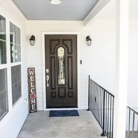 Cozy Nola Getaway W/king Mins From Dwtn Holiday home New Orleans