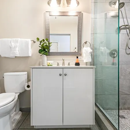 Apartment Elegant Near French Quarter