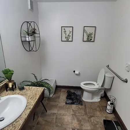 Harmonious Downtown Hideaway!!! New Orleans