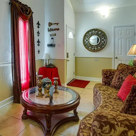 Holiday home Quaint About 10 Mi To Bourbon St! *