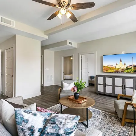Spacious 4br Near French Quarter New Orleans