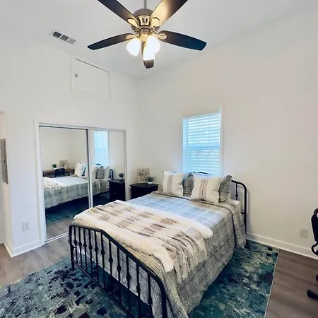 Walk To Superdome - 5 Min To Canal St - 8min To French Quarter Apartment *