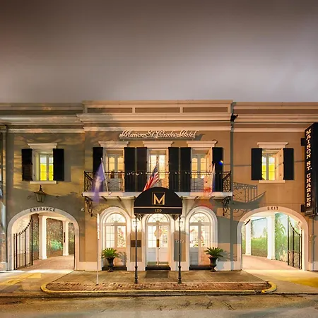 Maison Saint Charles 3*