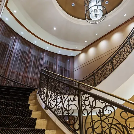 Intercontinental By Ihg Hotel