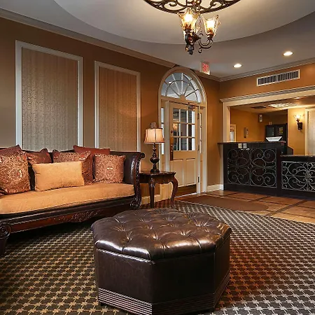 Western French Quarter Courtyard 4*