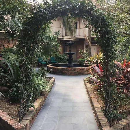 Western French Quarter Courtyard 4*