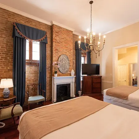 St. Pierre French Quarter Hotel