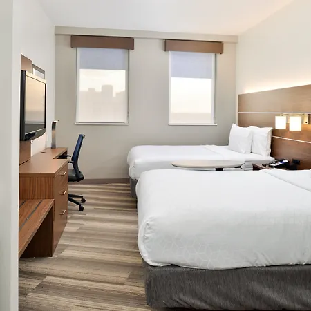 Express - Arts District By Ihg Hotel 3*