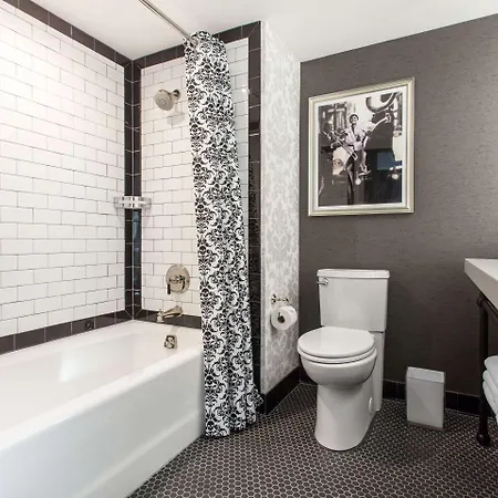 Cambria Downtown Warehouse District Hotel