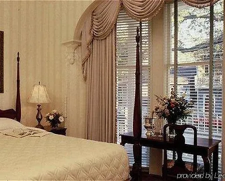 The Queen Anne Bed & Breakfast 3*