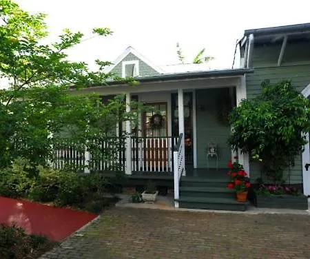 Bed & Breakfast Five Continents 3*