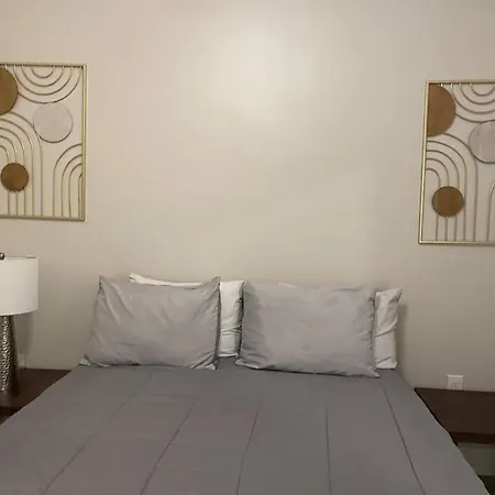 Apartment Bleu 3ba/2ba *