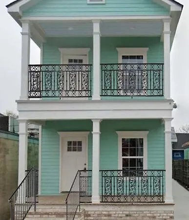 Bleu 3ba/2ba New Orleans