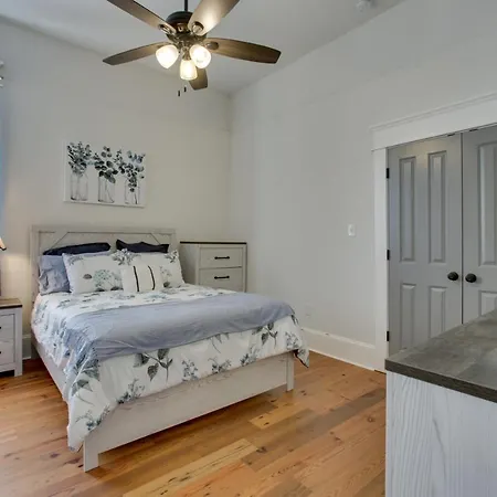 Holiday home Luxury Vacation Townhome!
