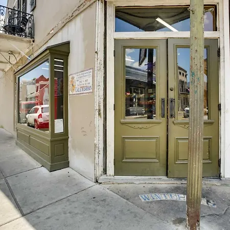 Modern On Bourbon Street! Apartment New Orleans