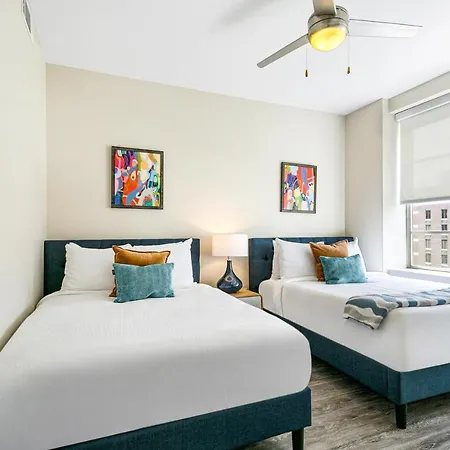 Spacious 4br Luxury Steps To French Quarter 4*