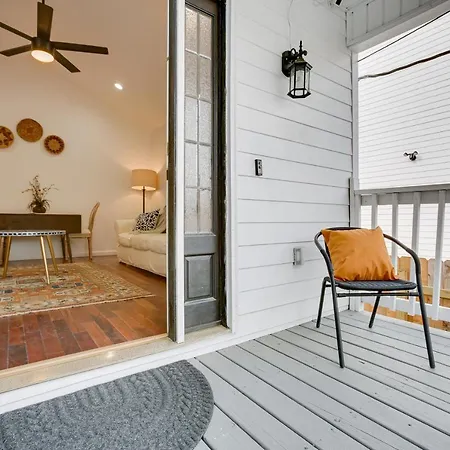 Holiday home Walk To Parks And Restaurants Duplex! *