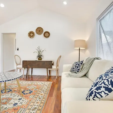 Walk To Parks And Restaurants Duplex! New Orleans