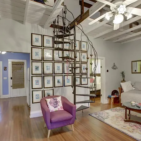 Burgundy - Just Steps To Both The French Quarter & Frenchman St! Holiday home *