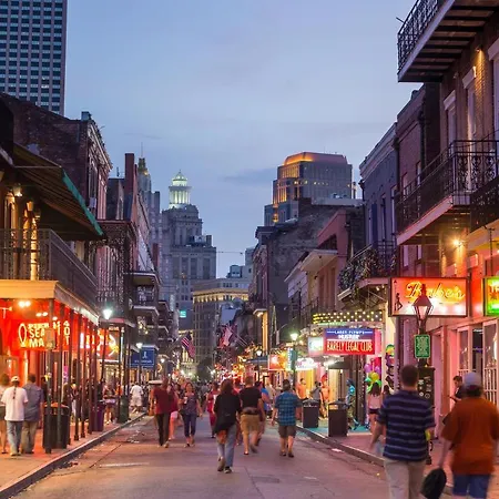 Burgundy - Just Steps To Both The French Quarter & Frenchman St! * New Orleans